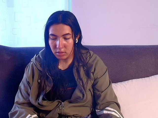 ScarlettAngel's BongaCams show and profile