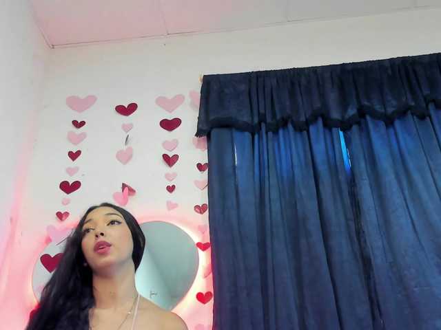 charlot1honey's BongaCams show and profile