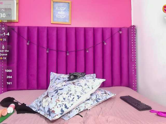 lindaa022's BongaCams show and profile