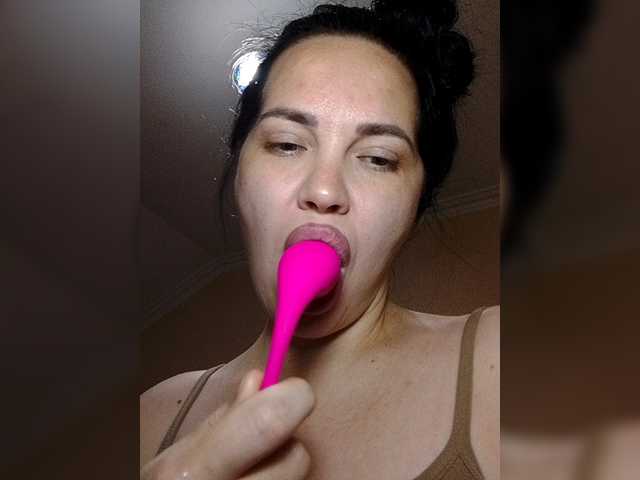 Zametnaya's BongaCams show and profile