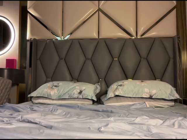 livemyself1's BongaCams show and profile