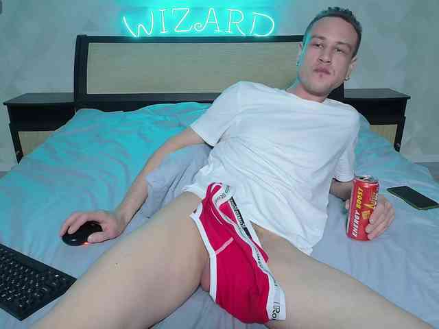 HornyWizard13 HornyWizard13