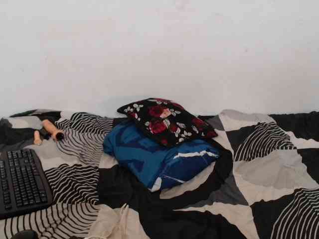 Naughtynatashax34 webcam