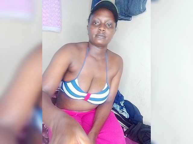 Sexxyqueen Live Cam on BongaCams