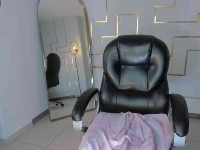 ArianaNova Live Webcam on BongaCams