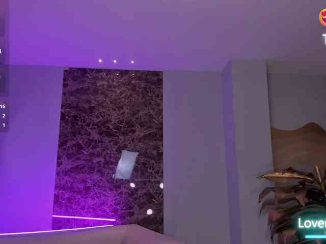 ArianaNova Live Webcam on BongaCams