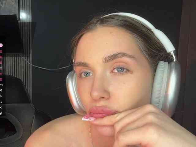 NydiaFuelling webcam