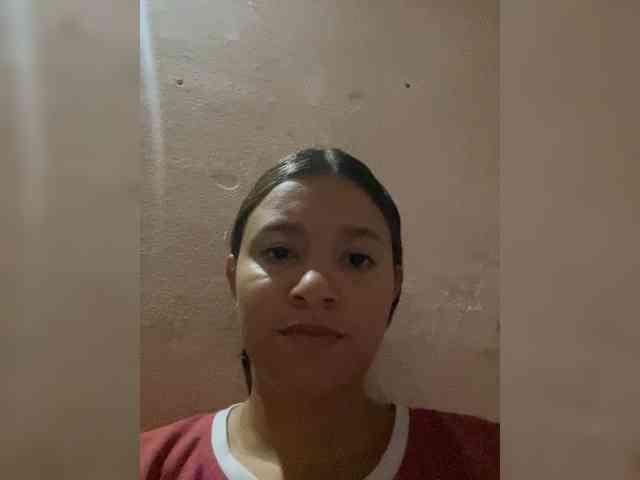 Karlinsweet Live Webcam on BongaCams