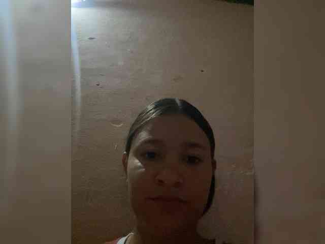 Karlinsweet Live Webcam on BongaCams