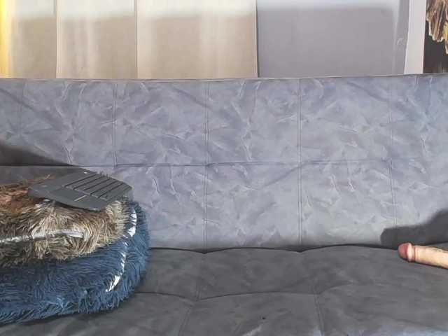 issi-belle's BongaCams show and profile