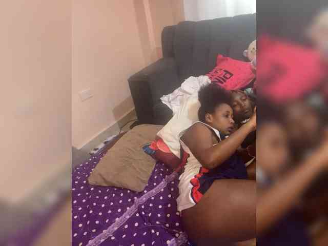 Sexybitches4u webcam