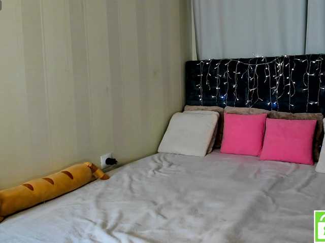 вебкам Holy-Louise