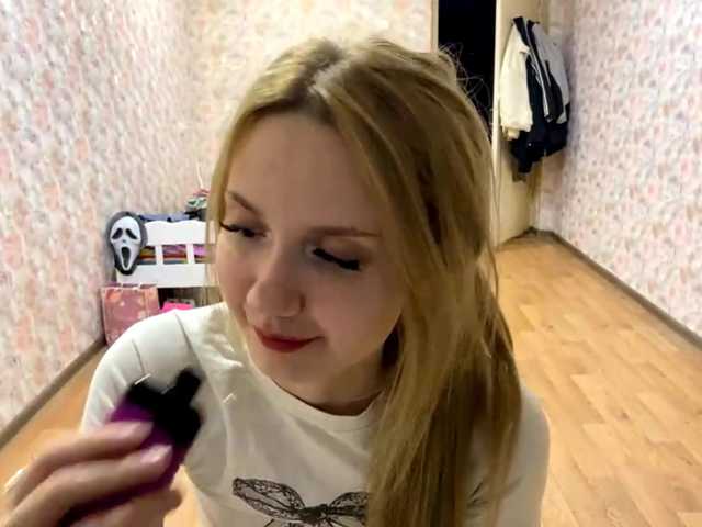 Profile and Statistics for MilaArcilla on BongaCams