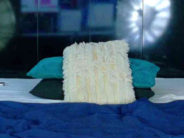 MiaaAngell MiaaAngell