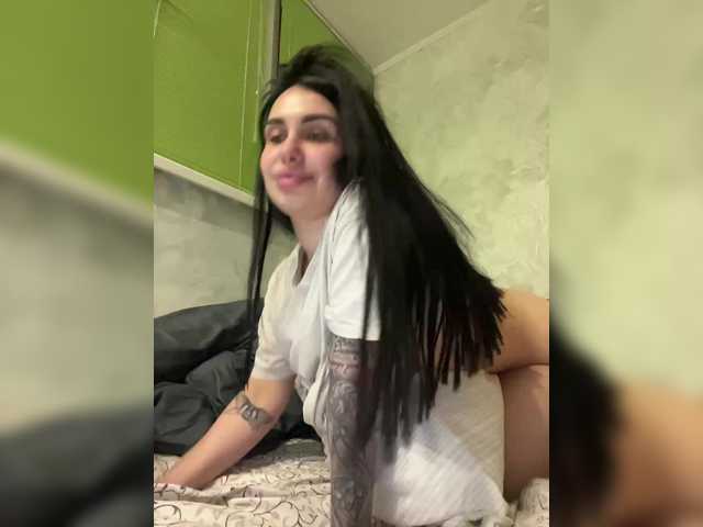 Pe4enkaa's BongaCams show and profile