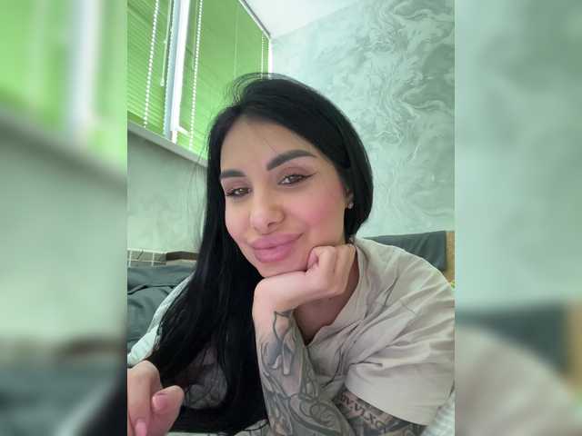 Pe4enkaa's BongaCams show and profile