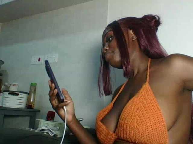EbonyDivaa's BongaCams show and profile
