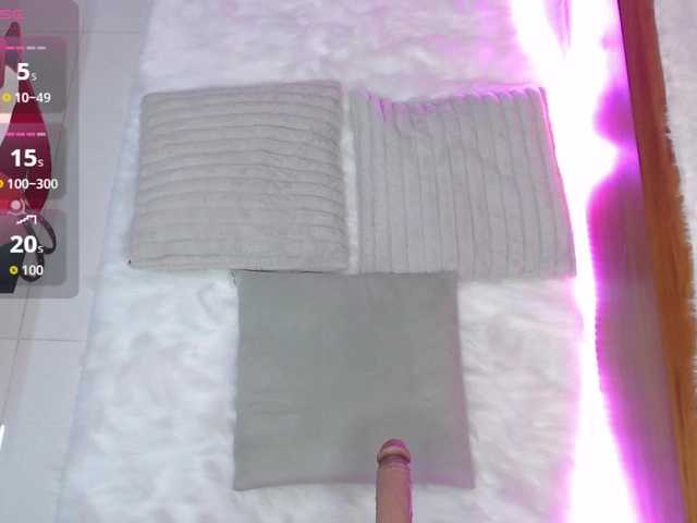 Kayakitsune's BongaCams show and profile