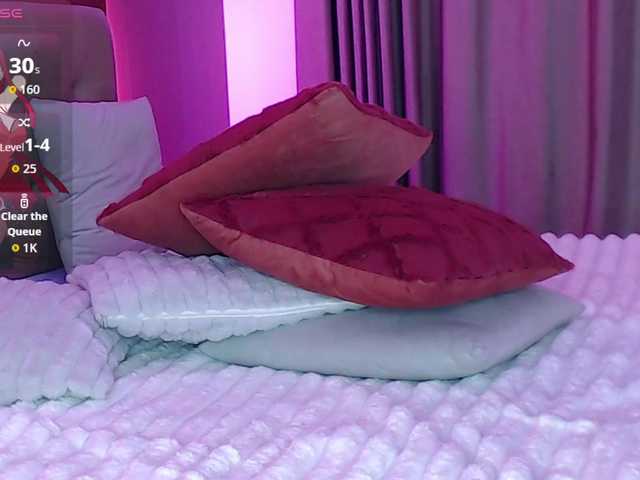 Kayakitsune's BongaCams show and profile