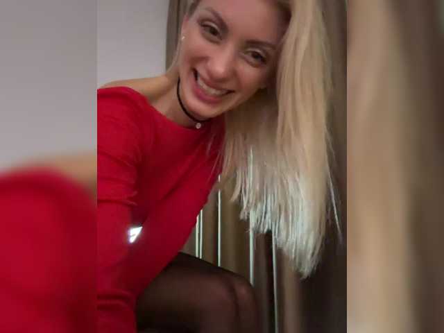 KarinaSimka's BongaCams show and profile