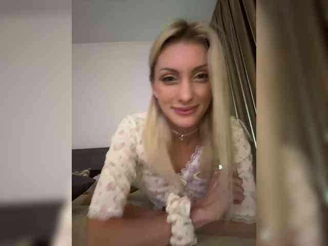KarinaSimka webcam