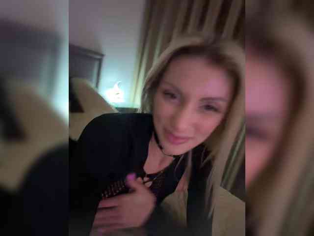 KarinaSimka webcam
