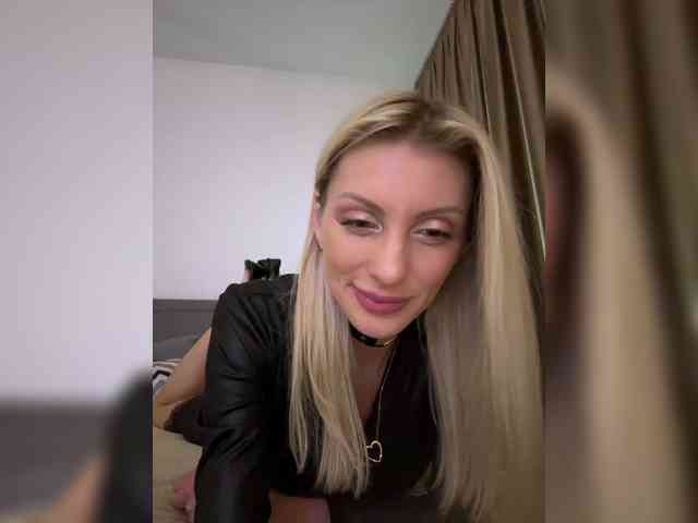 KarinaSimka webcam
