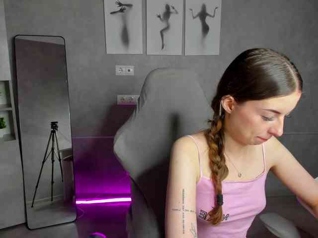 Kelly-Salazar webcam