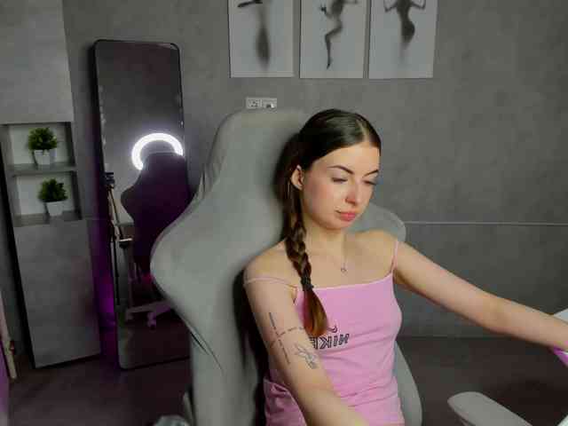 Kelly-Salazar webcam