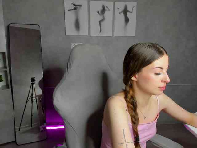 Kelly-Salazar webcam