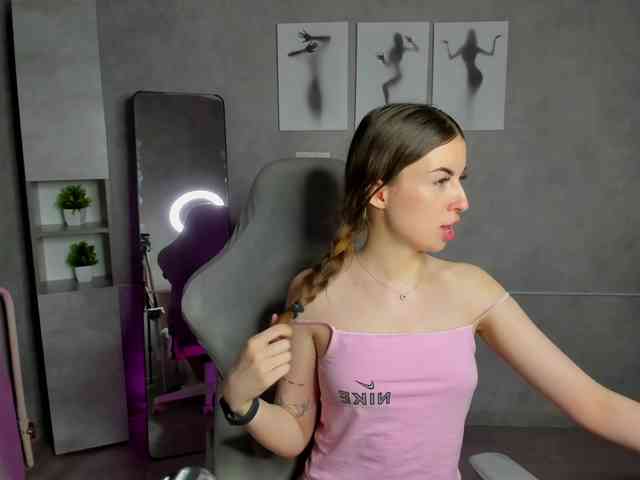 Kelly-Salazar webcam