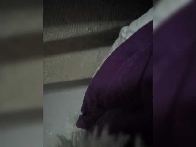 Alinaka1's BongaCams show and profile