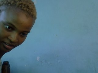 FreakyTrixie Porn Show