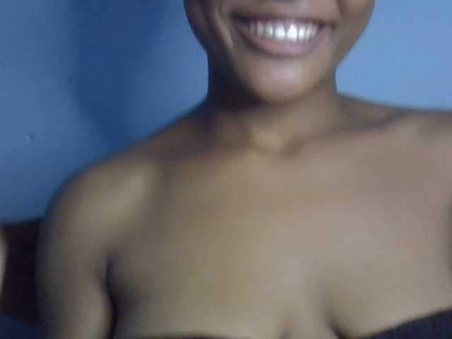 FreakyTrixie's BongaCams show and profile