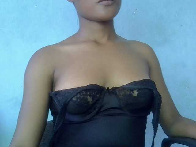 FreakyTrixie's BongaCams show and profile