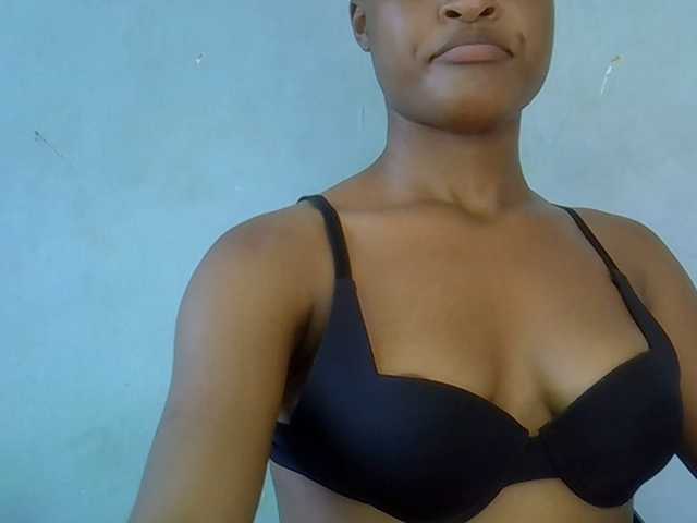 FreakyTrixie's BongaCams show and profile