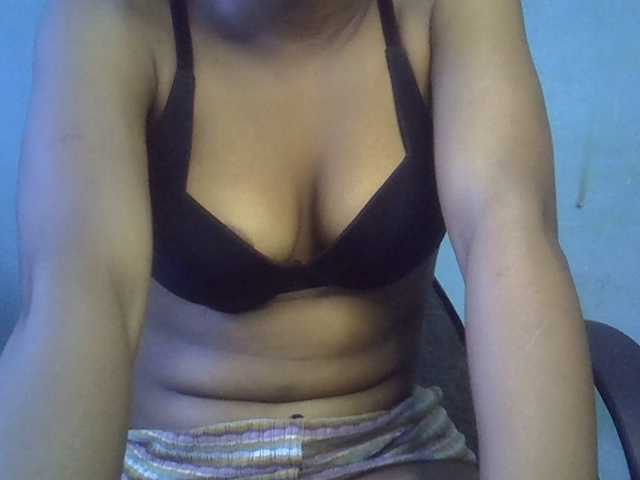 FreakyTrixie's BongaCams show and profile