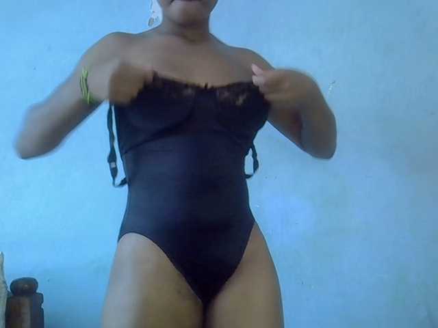 FreakyTrixie's BongaCams show and profile