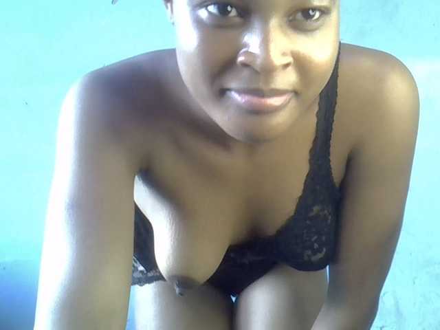 FreakyTrixie's BongaCams show and profile