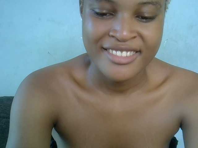 FreakyTrixie's BongaCams show and profile