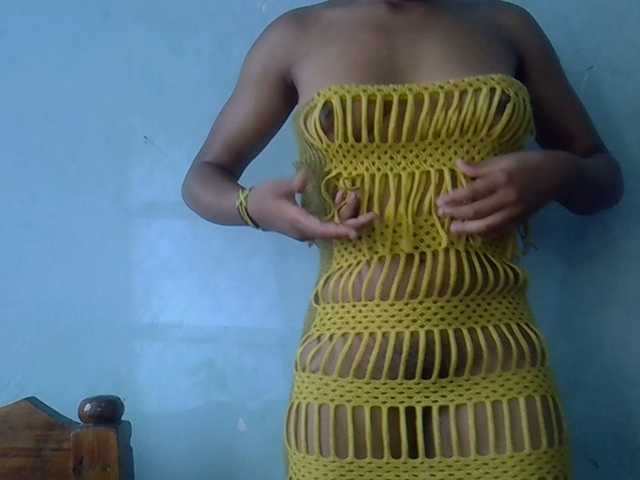 FreakyTrixie's BongaCams show and profile