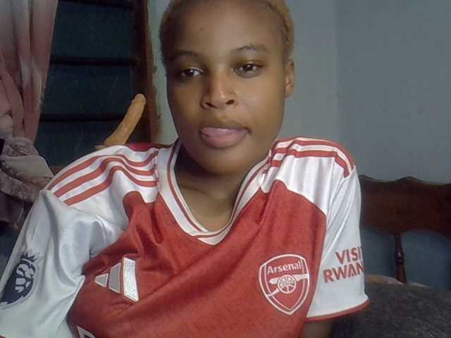 FreakyTrixie's BongaCams show and profile