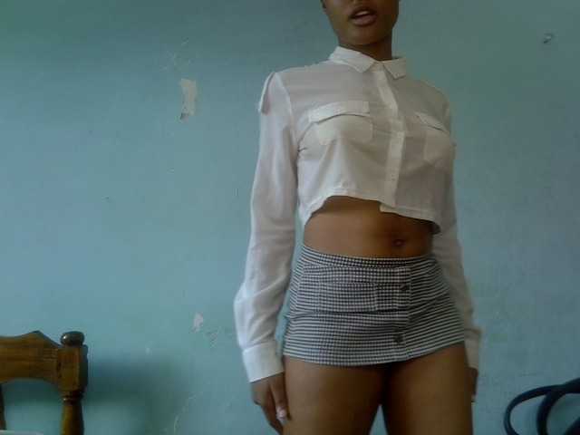 FreakyTrixie's BongaCams show and profile