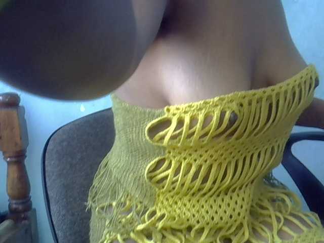 FreakyTrixie's BongaCams show and profile