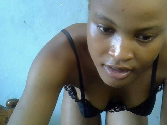 FreakyTrixie's BongaCams show and profile