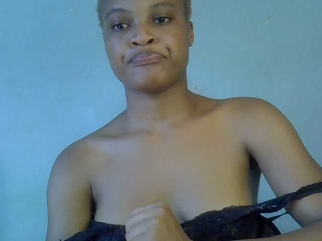 FreakyTrixie's BongaCams show and profile