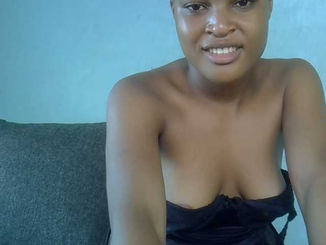 FreakyTrixie's BongaCams show and profile