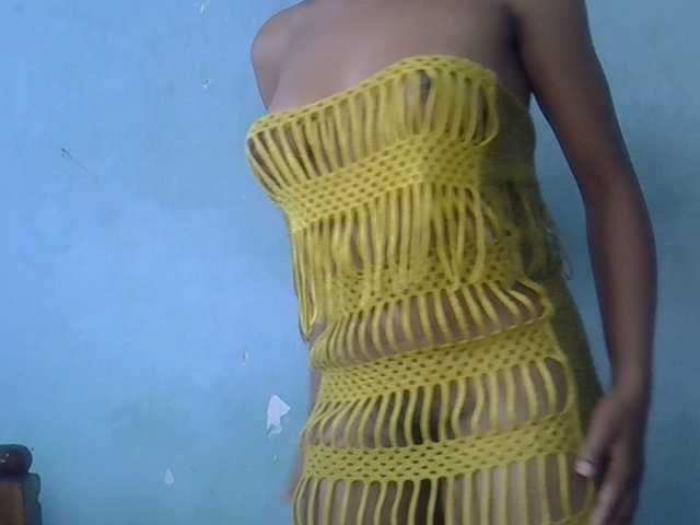 FreakyTrixie's BongaCams show and profile