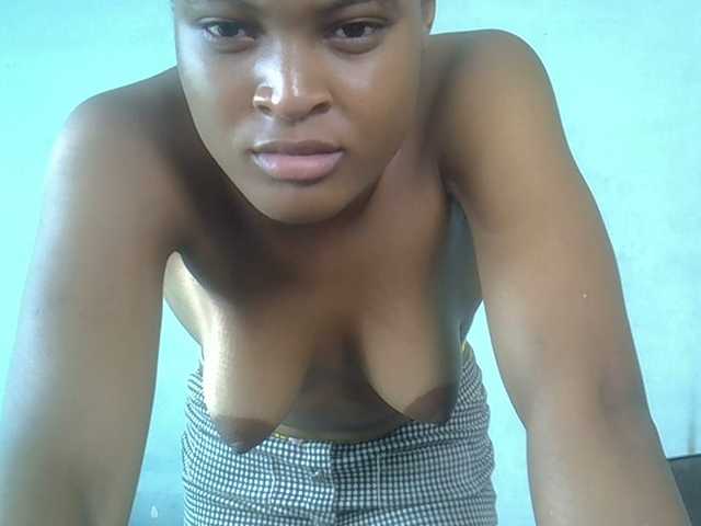 FreakyTrixie's BongaCams show and profile