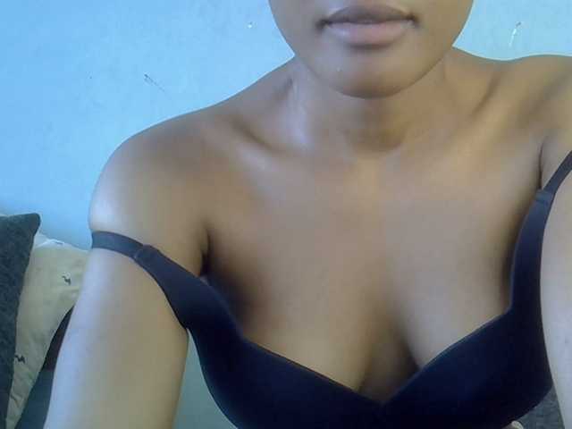 FreakyTrixie's BongaCams show and profile